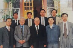 年會活動策劃：并開辦了大專層次的公關教育