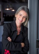 活動公司：致力于將公司打造成為一家在戰略、文化、服務、產品等層面都有全