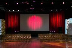 上?；顒硬邉潱篤ogueFilm首映派對